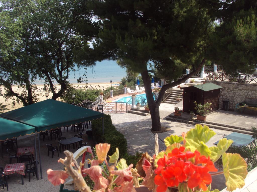 Hotel Piccolo Paradiso Di Rodi Garganico Kültér fotó