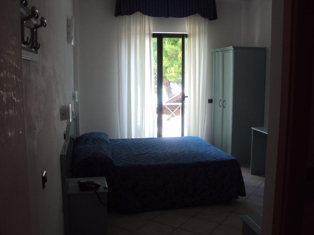 Hotel Piccolo Paradiso Di Rodi Garganico Kültér fotó